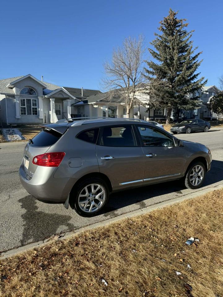 2011 Nissan Rogue SV - Photo #7