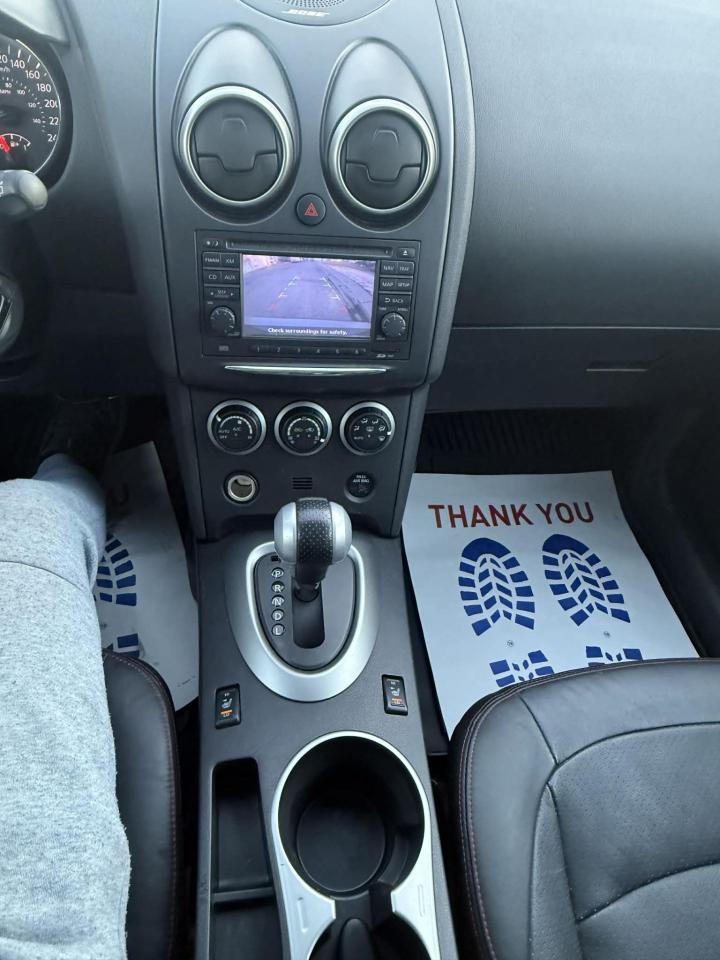 2011 Nissan Rogue SV - Photo #9