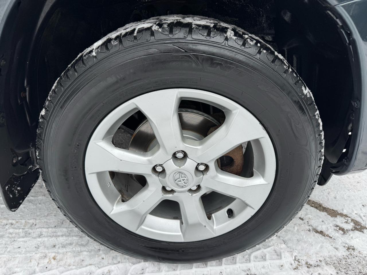 2011 Toyota RAV4 LIMITED V6 - 4WD Photo