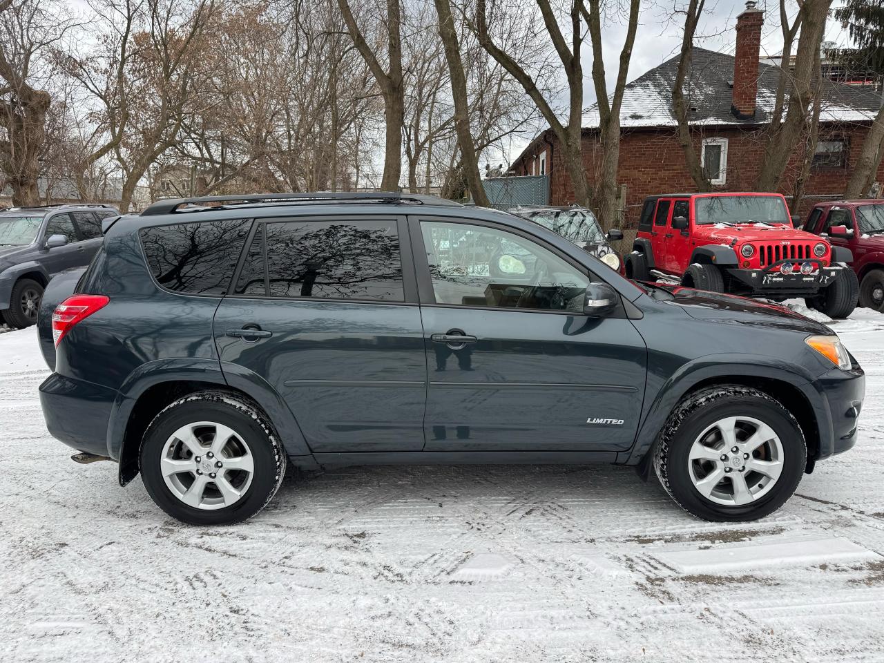 2011 Toyota RAV4 LIMITED V6 - 4WD Photo