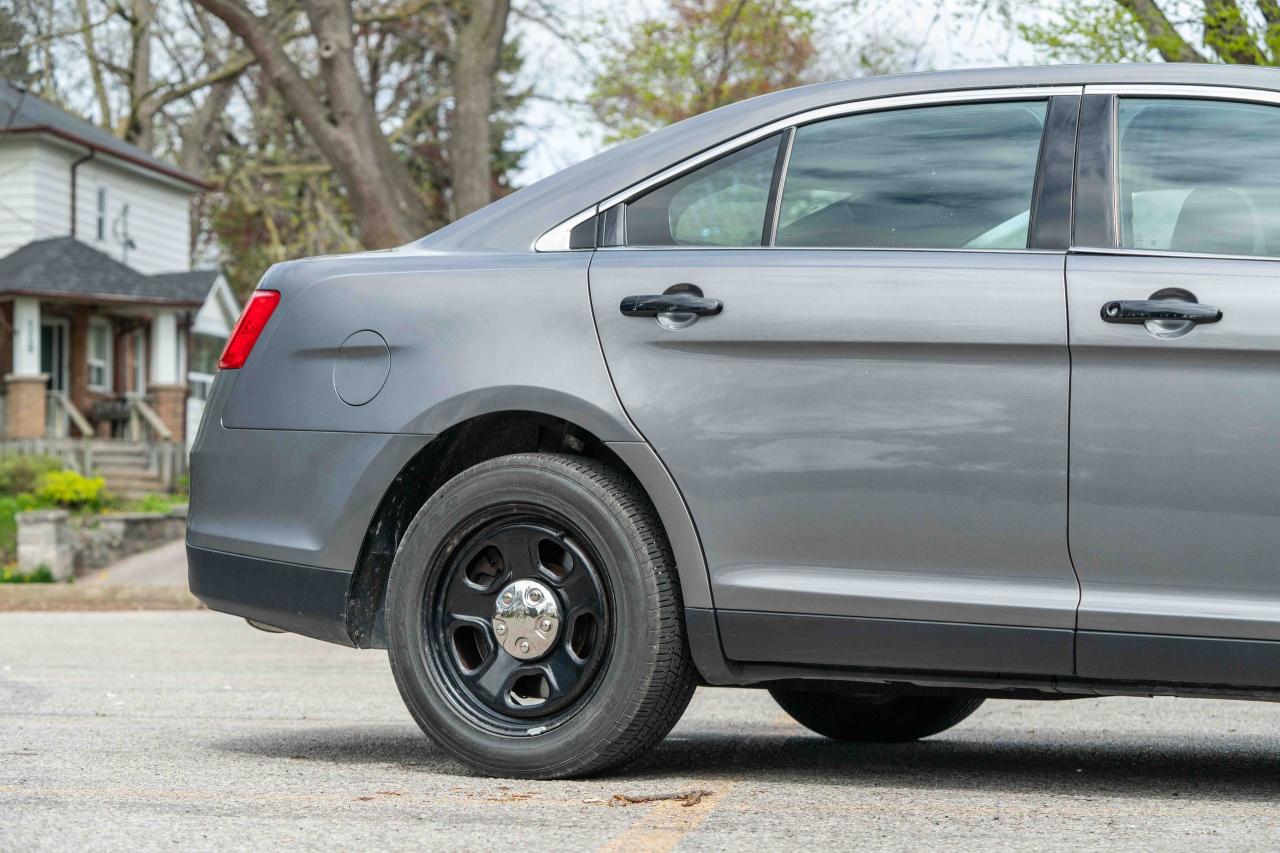 2017 Ford Taurus AWD POLICE INTERCEPTOR SEDAN - Photo #10
