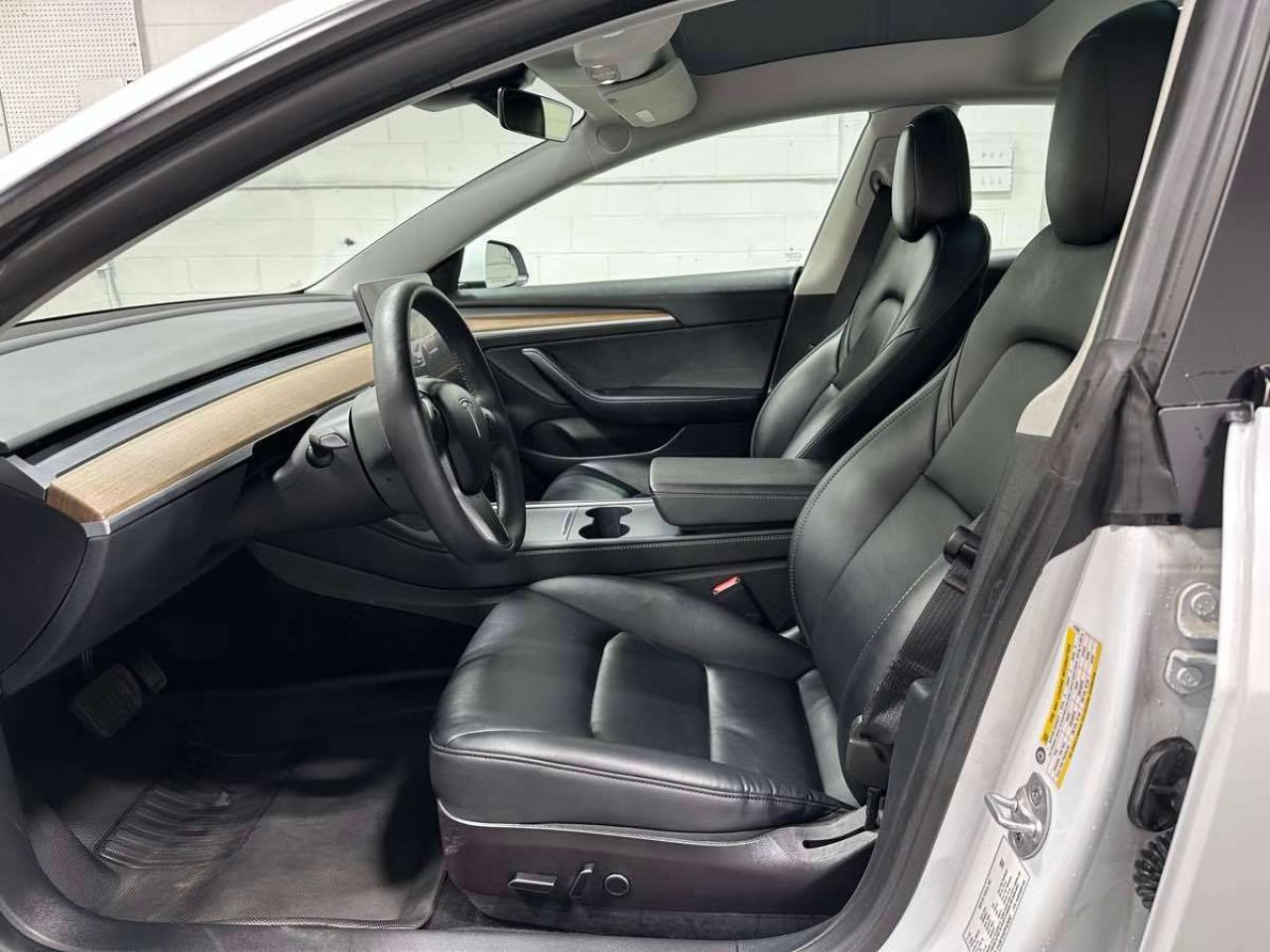 2023 Tesla Model 3 STANDARD RANGE PLUS-AUTOPILOT-LFP BATTERY Photo