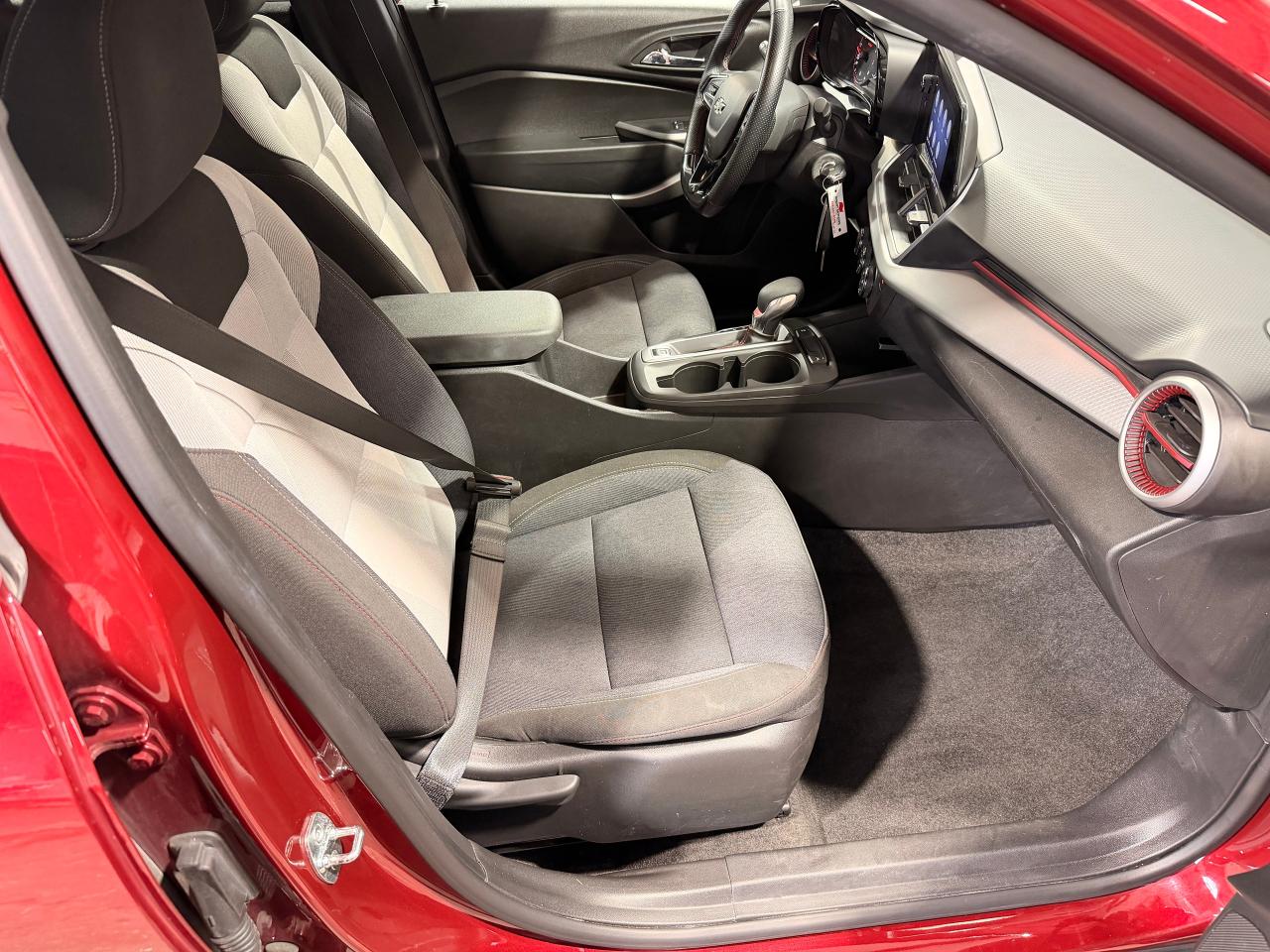 2024 Chevrolet Trax 1RS+Previous Lease LikeNew! ONE OWNER+CLEAN CARFAX Photo