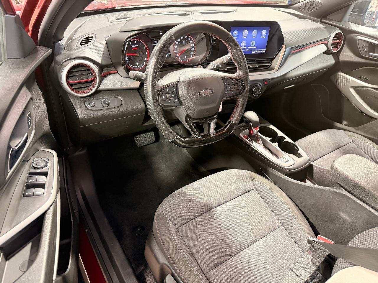 2024 Chevrolet Trax 1RS+Previous Lease LikeNew! ONE OWNER+CLEAN CARFAX Photo