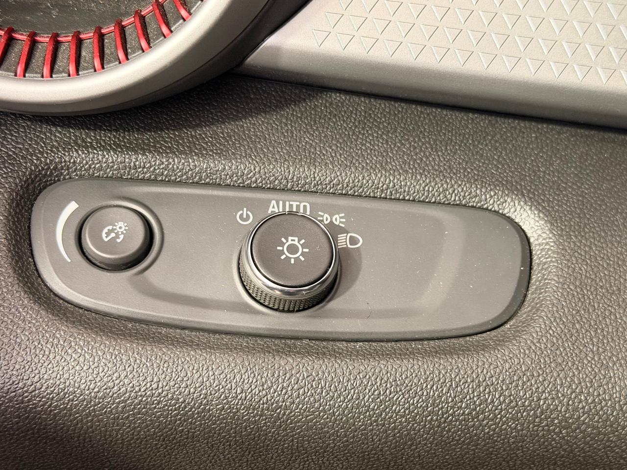 2024 Chevrolet Trax 1RS+Previous Lease LikeNew! ONE OWNER+CLEAN CARFAX Photo102