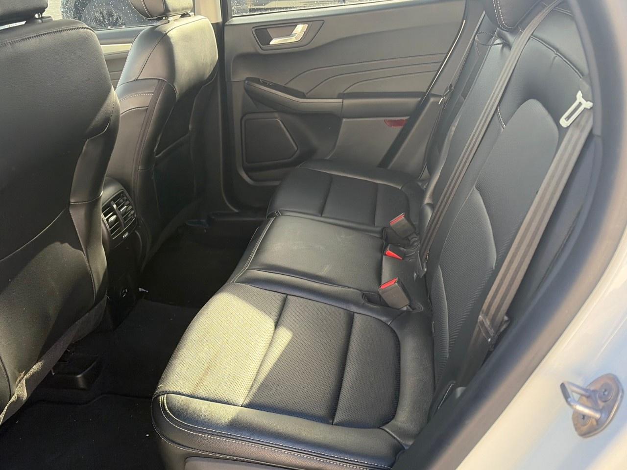 2022 Ford Escape Titanium AWD Photo