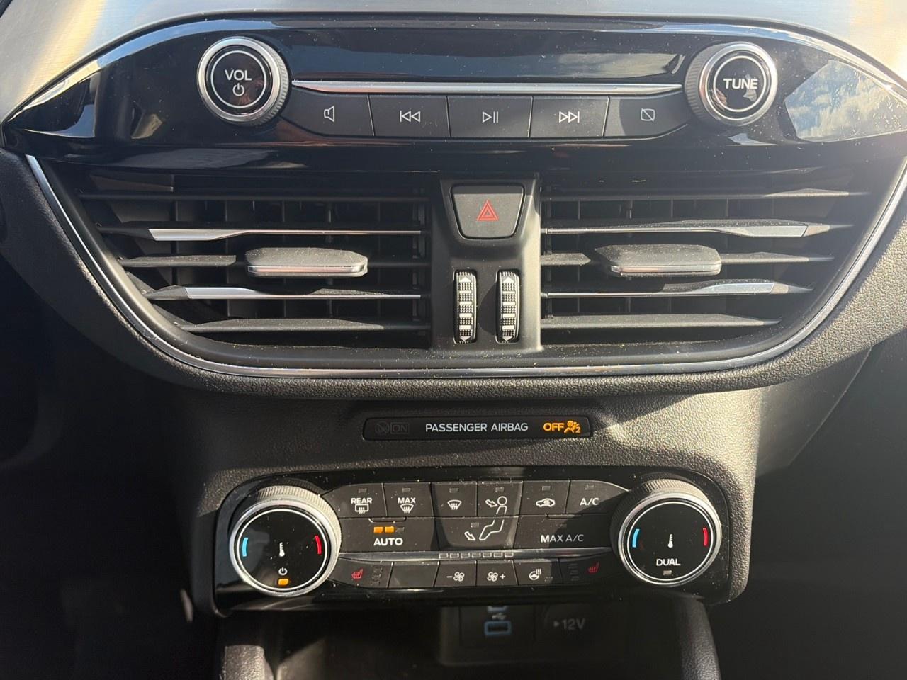 2022 Ford Escape Titanium AWD Photo