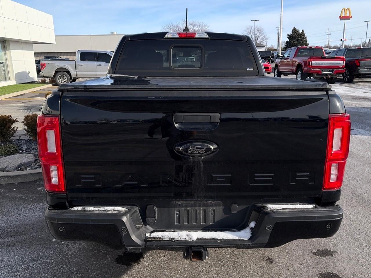 2022 Ford Ranger XLT 4WD SuperCrew 5' Box Photo3