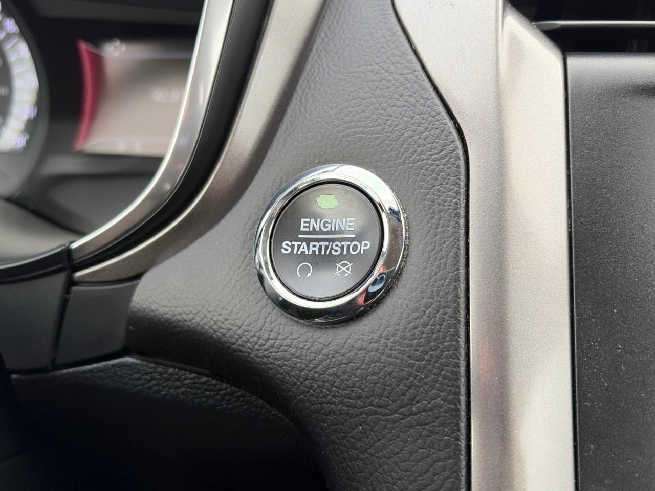 2020 Ford Fusion SE FWD Photo