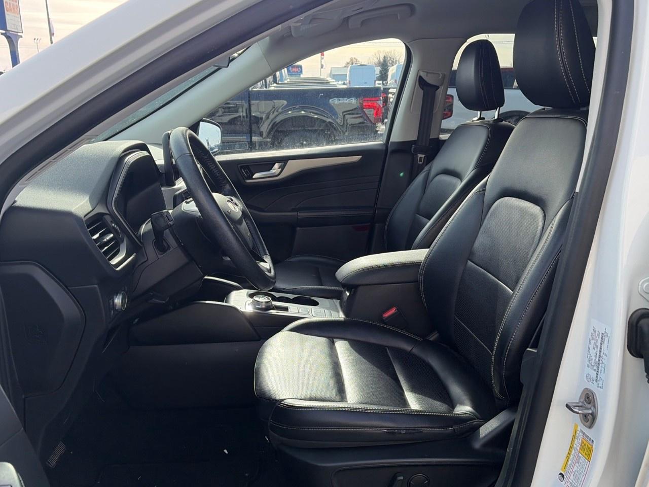 2021 Ford Escape SEL Hybrid AWD Photo