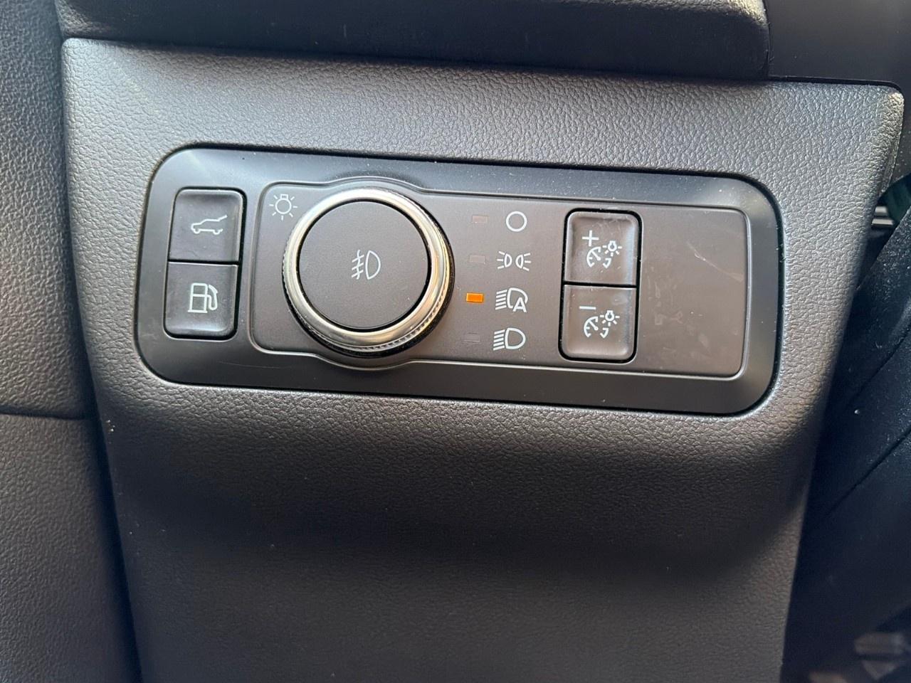 2021 Ford Escape SEL Hybrid AWD Photo