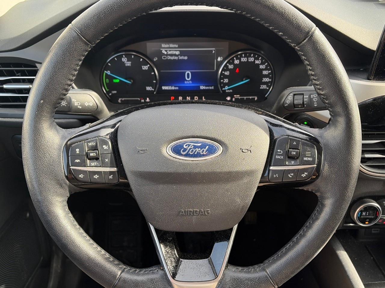 2021 Ford Escape SEL Hybrid AWD Photo