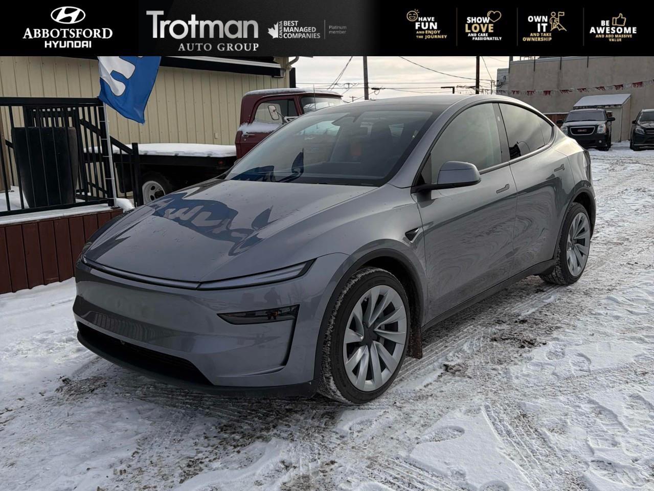 Used 2026 Tesla Model Y LONG RANGE for sale in Abbotsford, BC