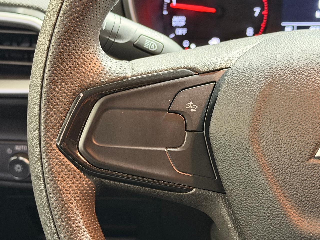 2023 Chevrolet TrailBlazer LS+Previous Lease+LIKE New+ONE OWNER+CLEAN CARFAX Photo47