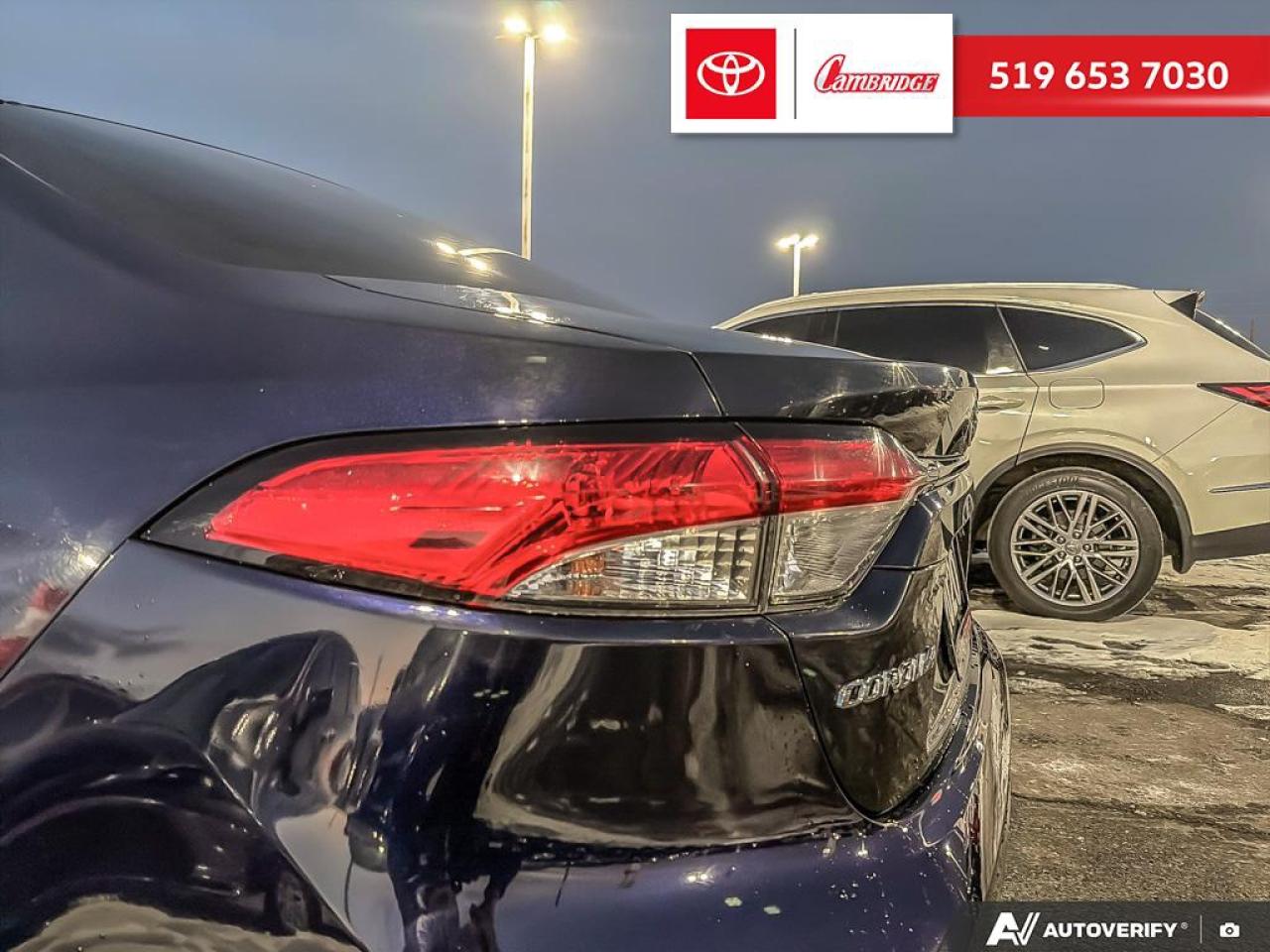 2020 Toyota Corolla LE Photo