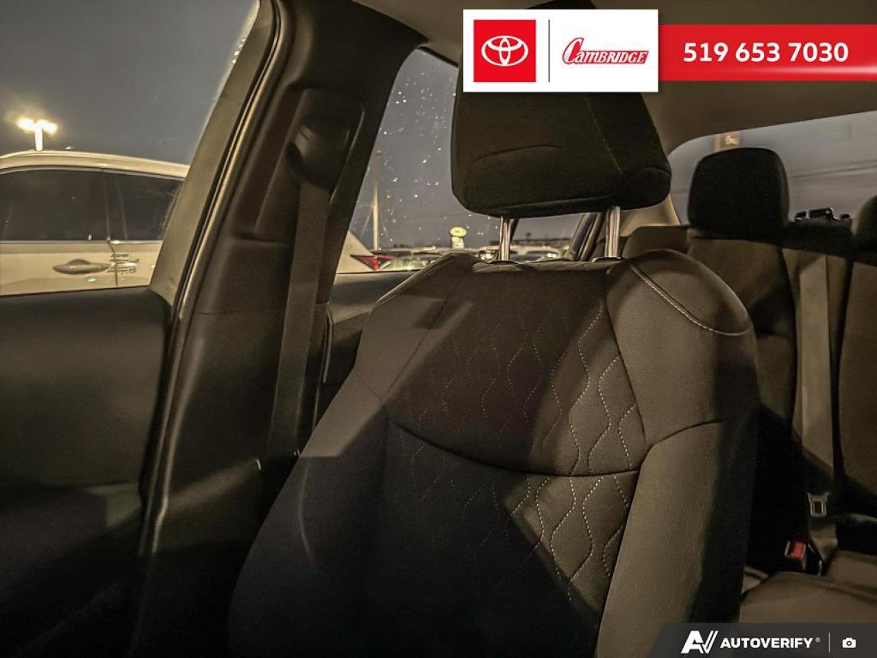 2020 Toyota Corolla LE Photo