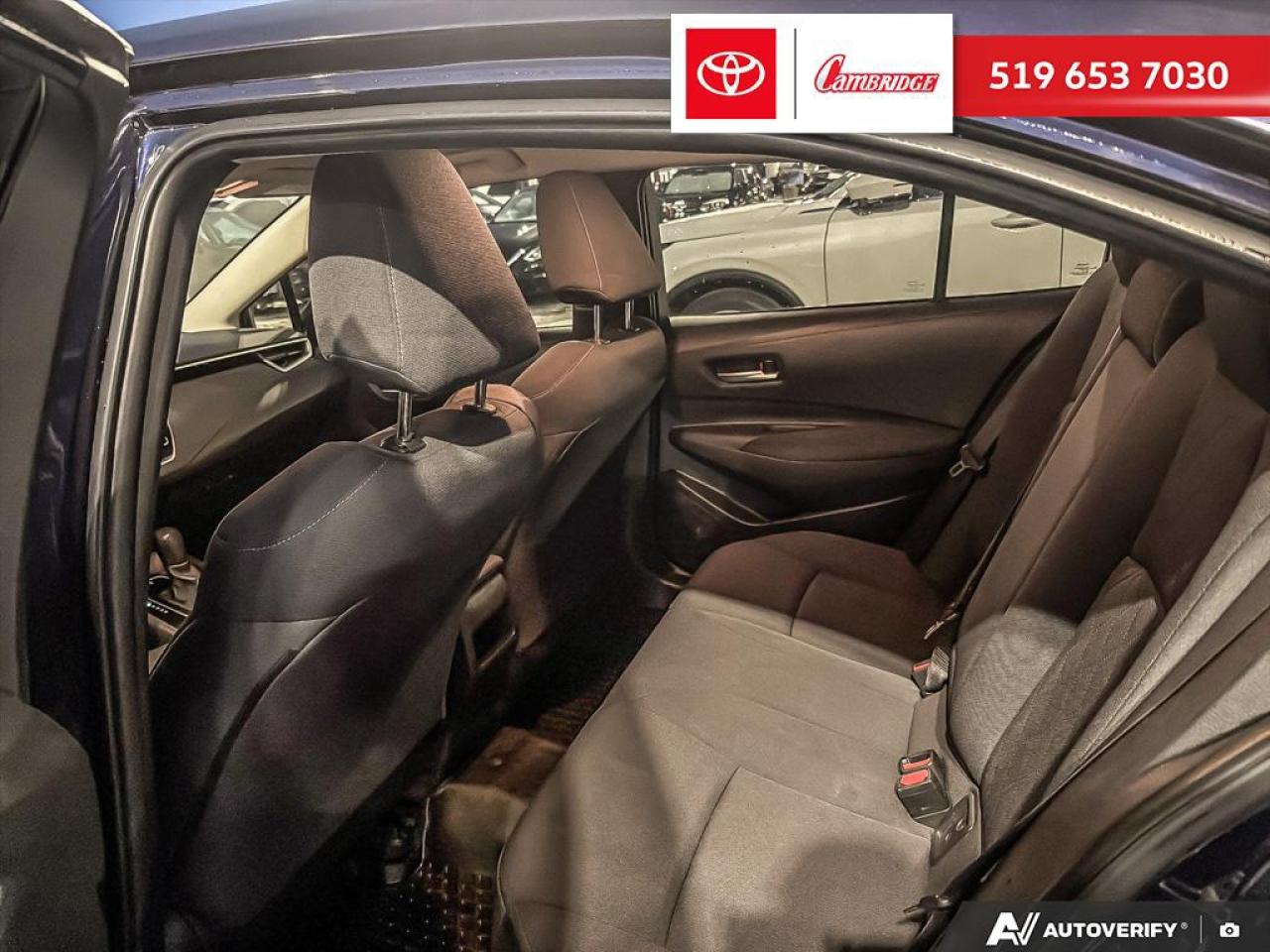 2020 Toyota Corolla LE Photo