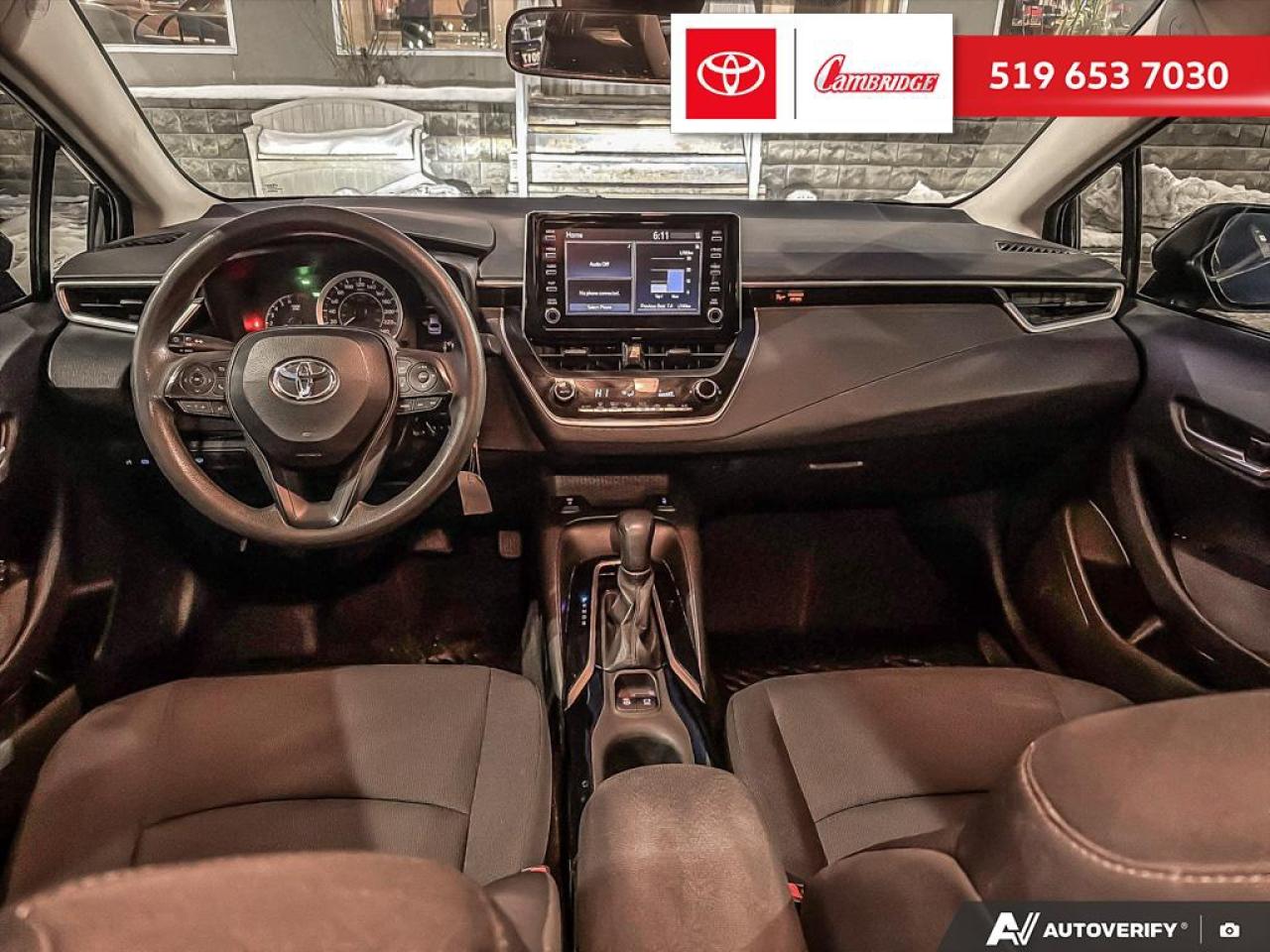 2020 Toyota Corolla LE Photo