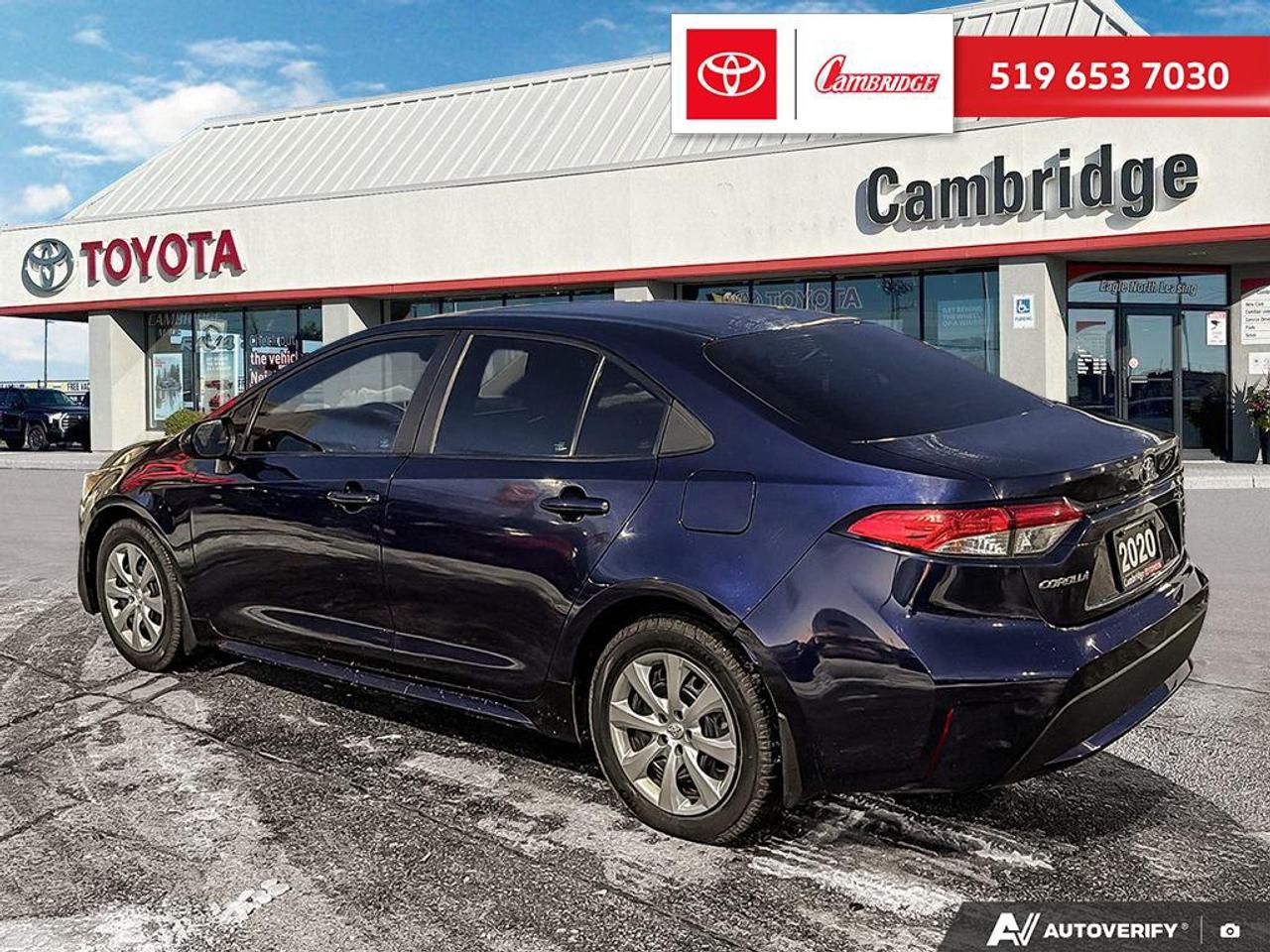 2020 Toyota Corolla LE Photo3