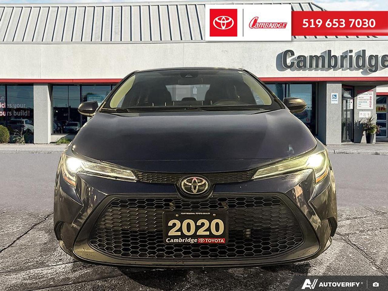 2020 Toyota Corolla LE Photo