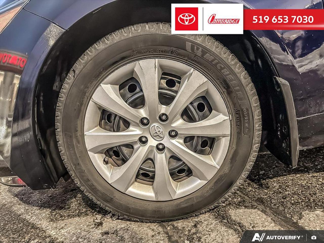 2020 Toyota Corolla LE Photo