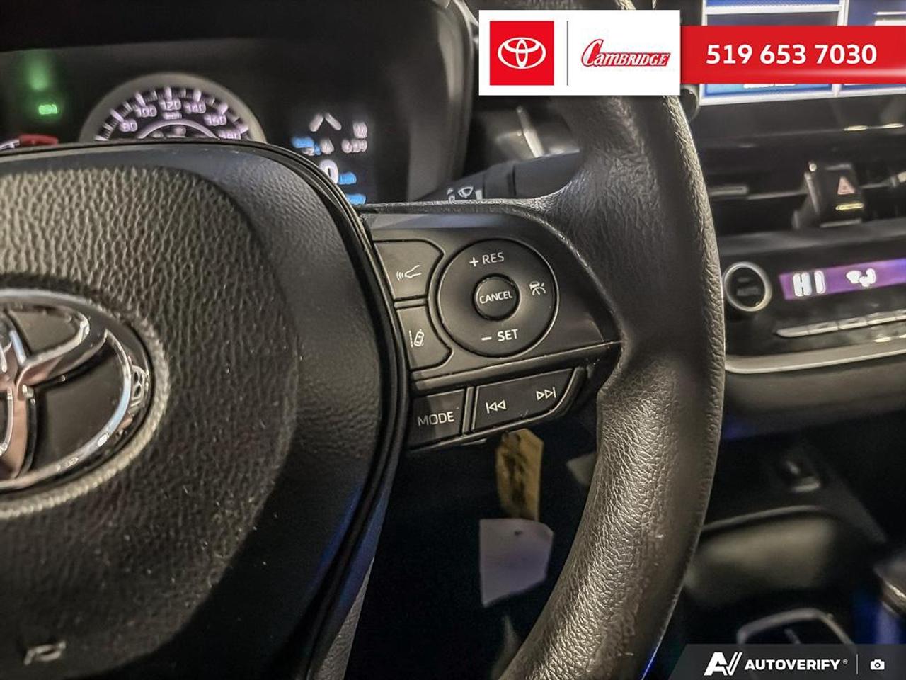 2020 Toyota Corolla LE Photo