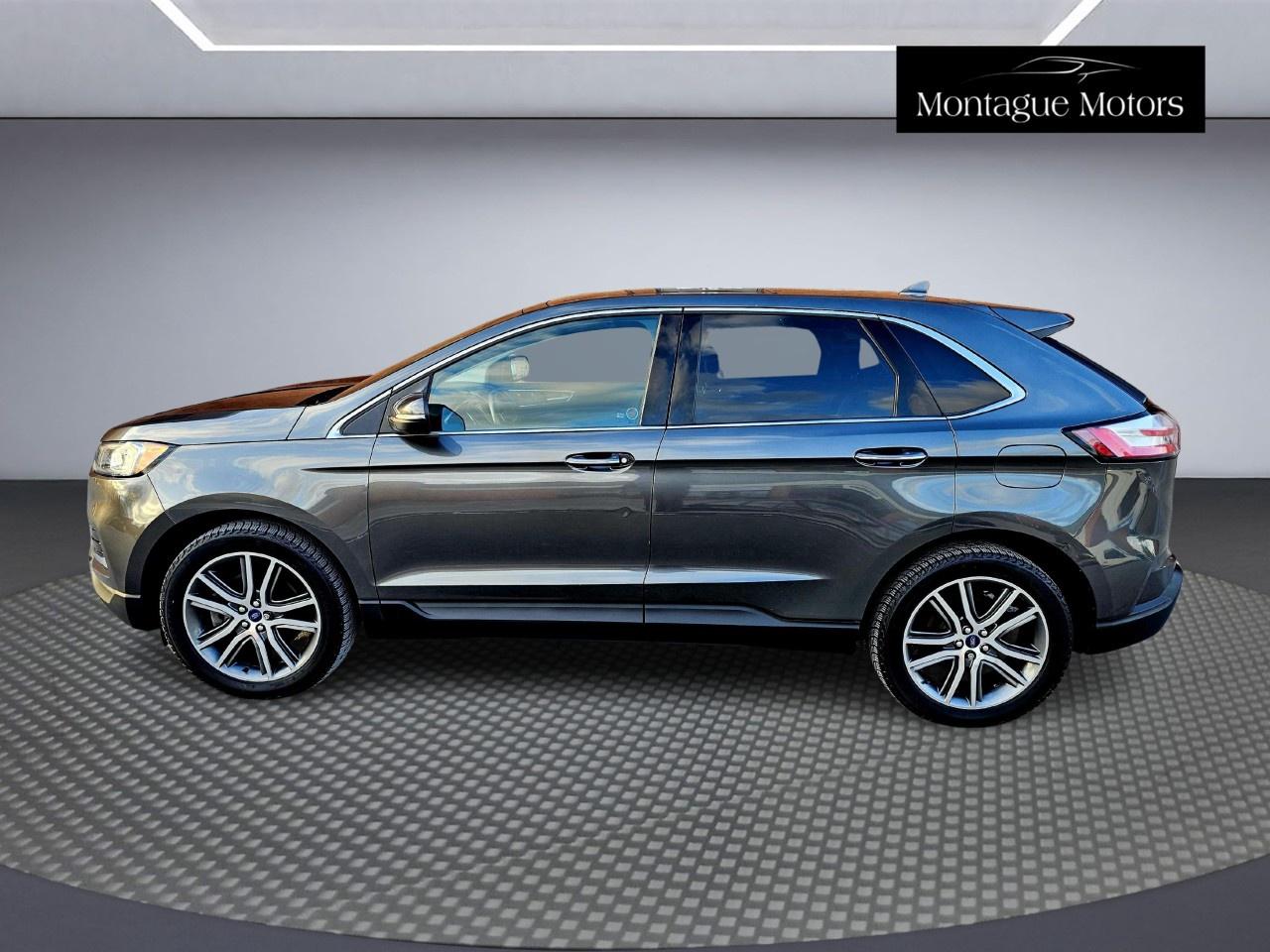 2019 Ford Edge Titanium AWD Photo