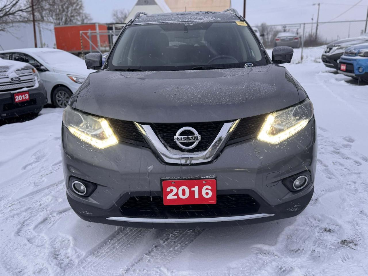 2016 Nissan Rogue SL AWD - Photo #2
