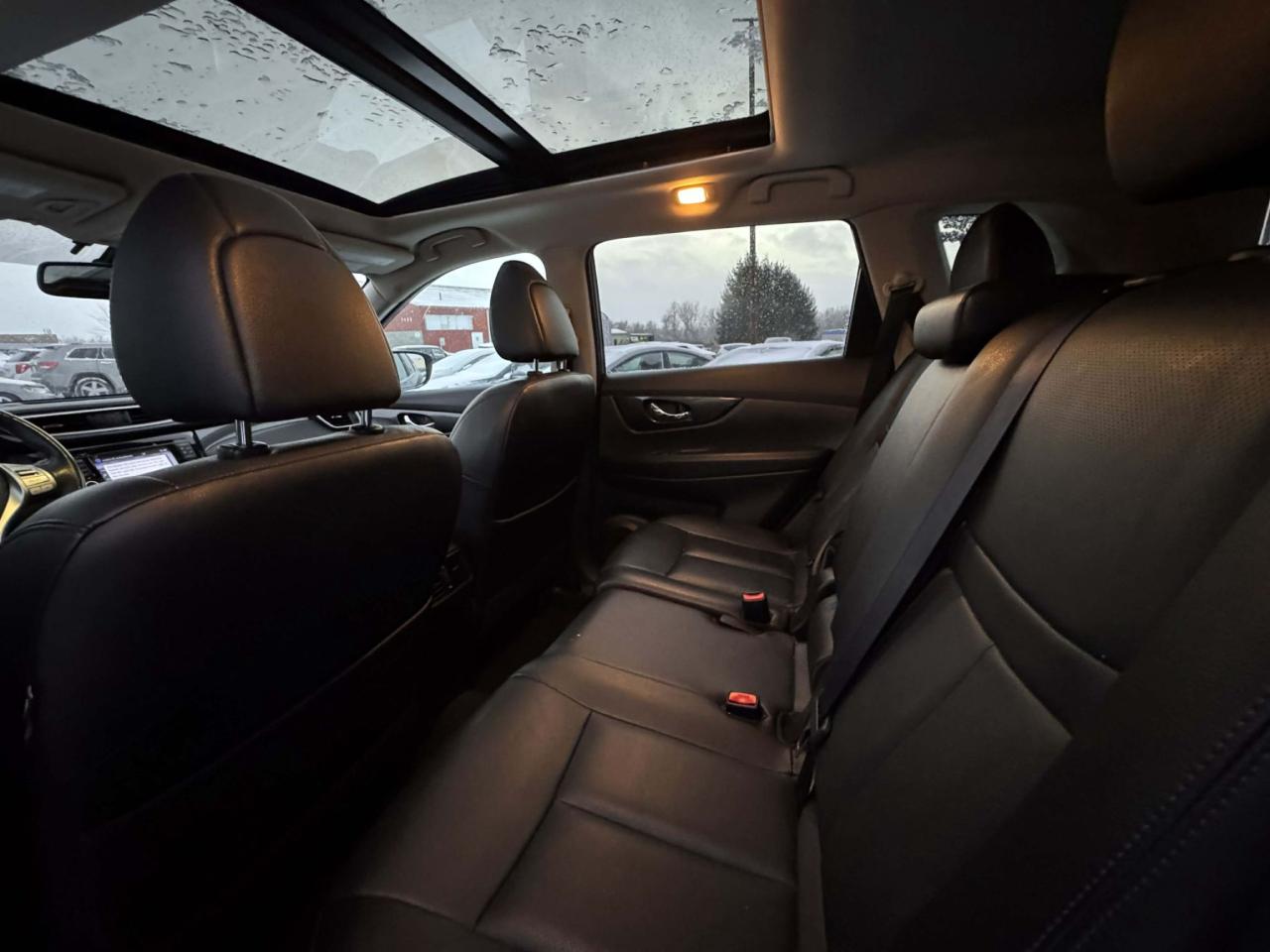 2016 Nissan Rogue SL AWD - Photo #12