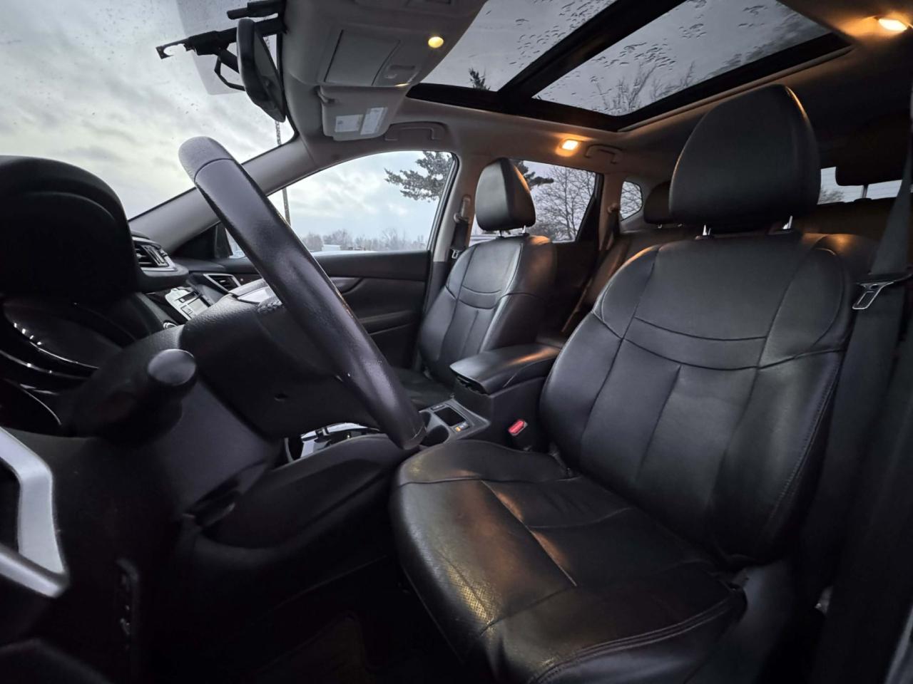 2016 Nissan Rogue SL AWD - Photo #13