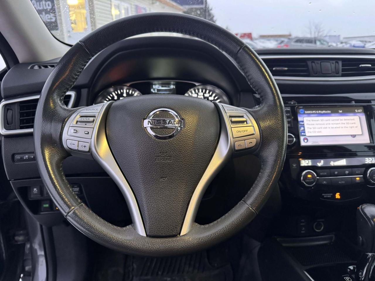 2016 Nissan Rogue SL AWD - Photo #16