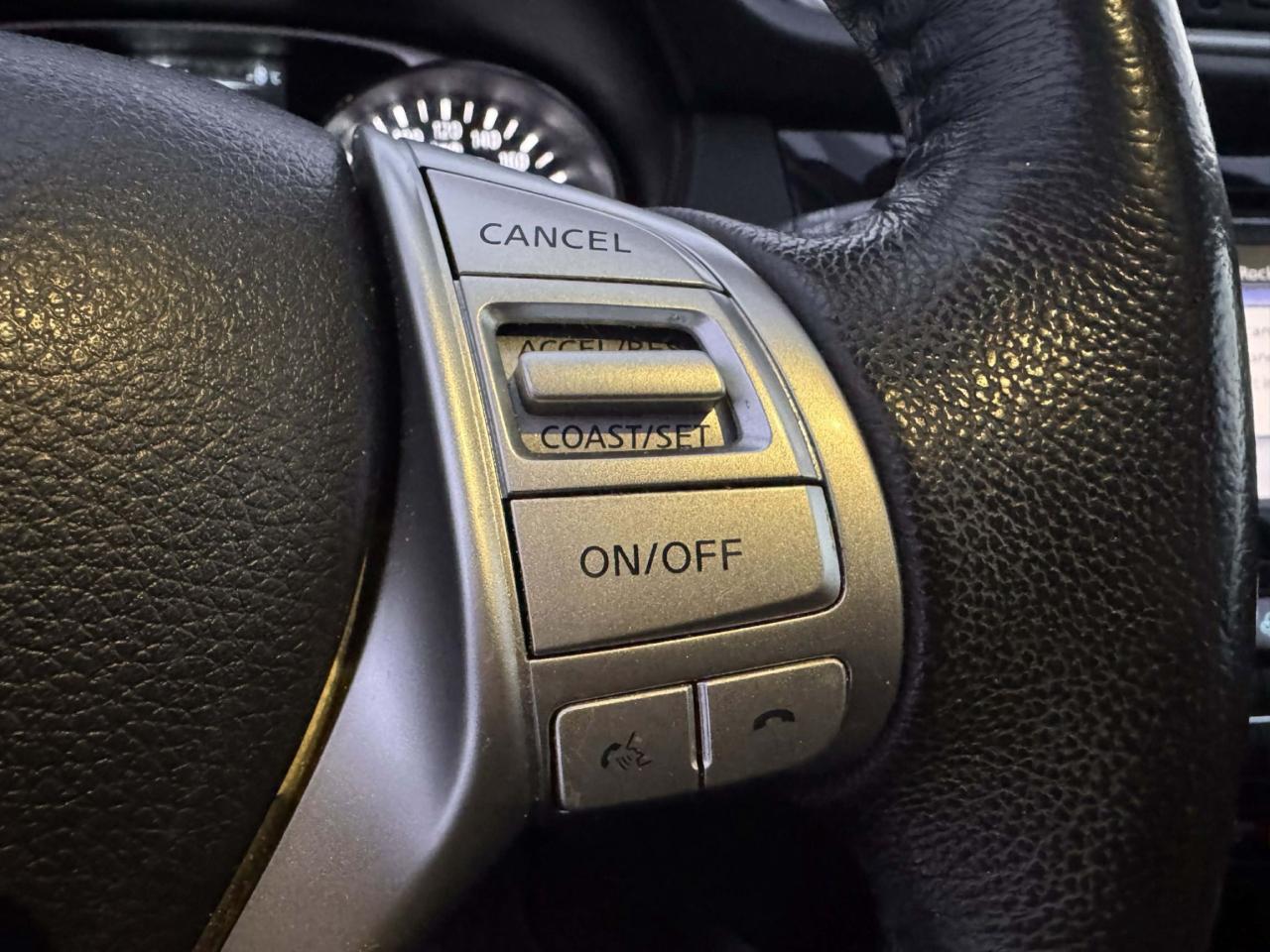 2016 Nissan Rogue SL AWD - Photo #18