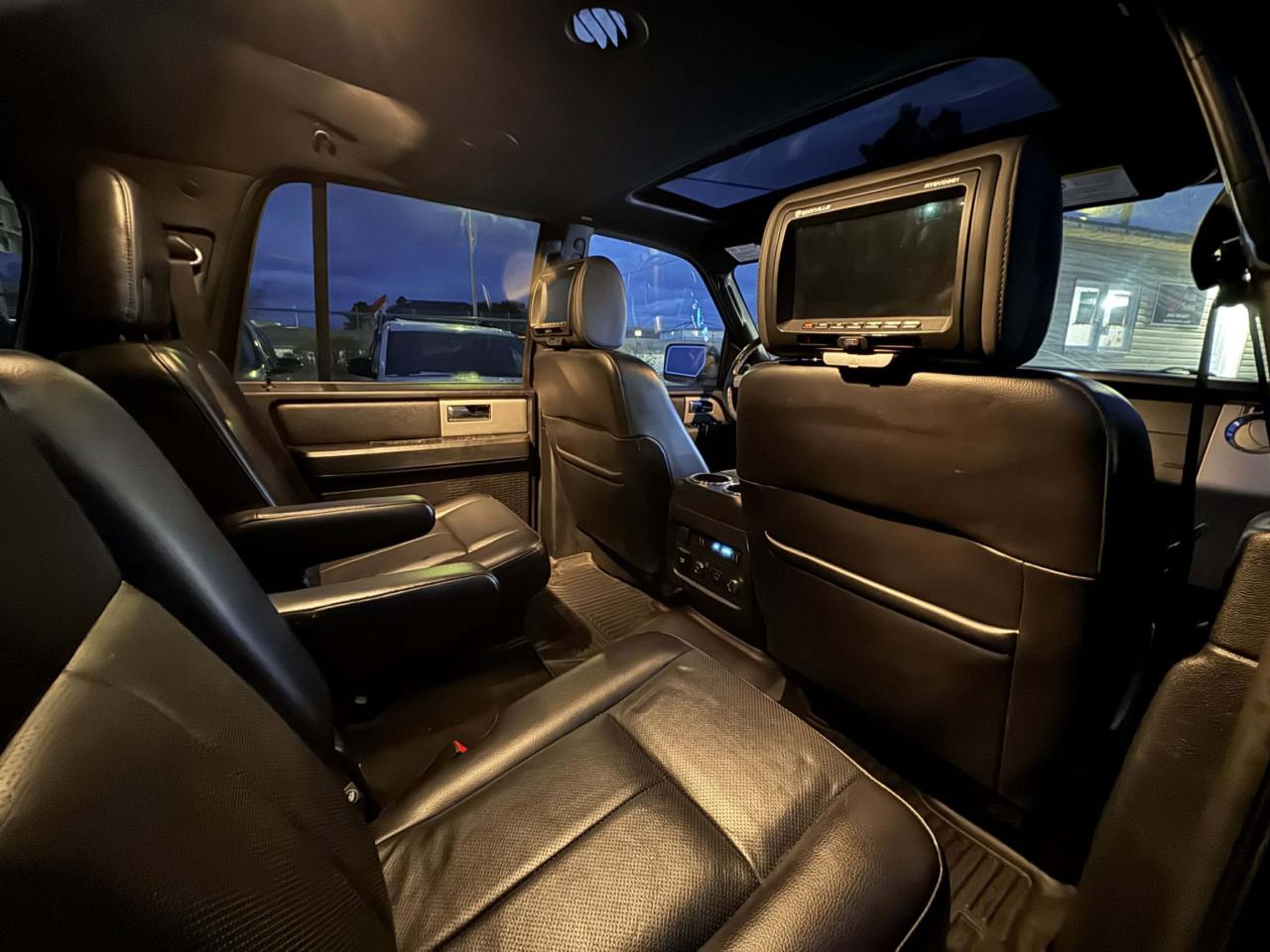 2016 Ford Expedition 4WD 4dr Limited MAX - Photo #10