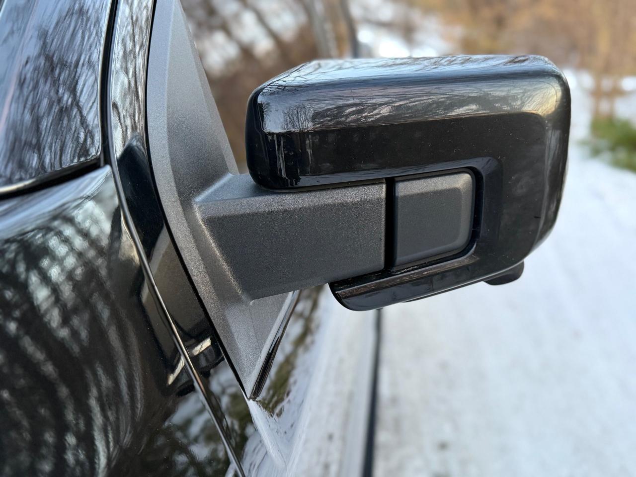 2022 Ford F-150 Lariat - Photo #8