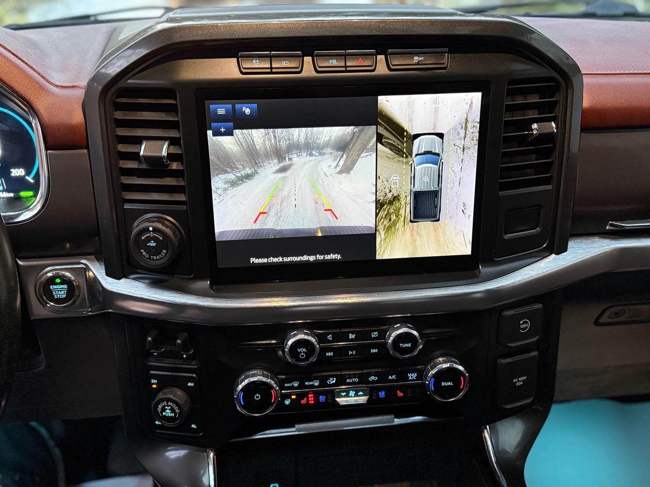 2022 Ford F-150 Lariat Photo