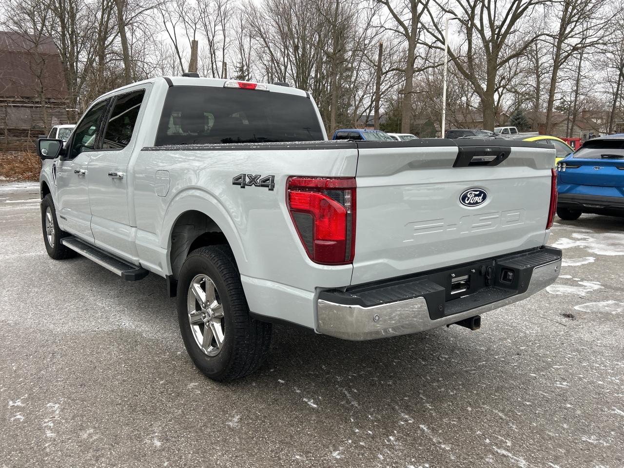 2024 Ford F-150 XLT 4WD SuperCrew 5.5' Box Photo2