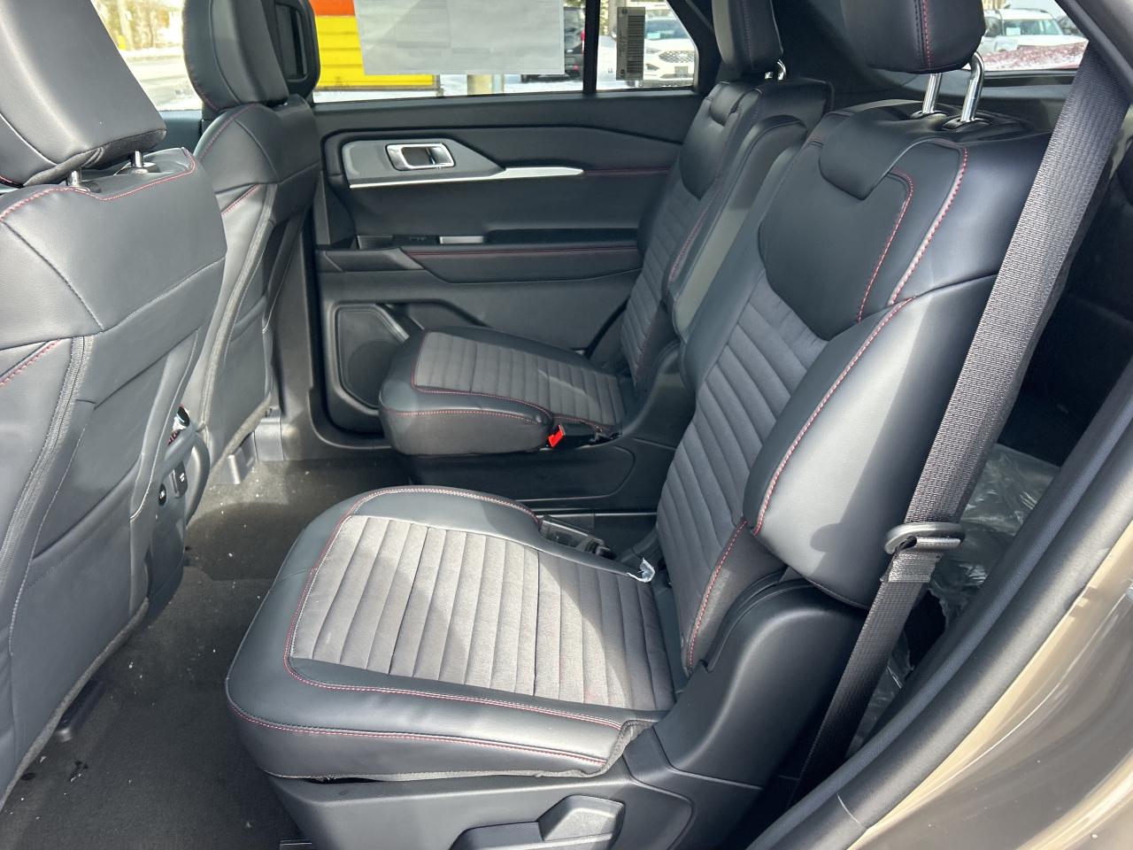 2026 Ford Explorer ST-LINE 4WD 300A Photo