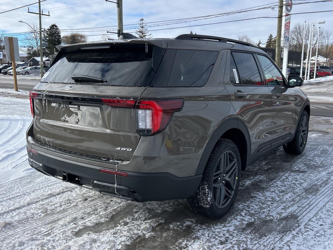 2026 Ford Explorer ST-LINE 4WD 300A Photo4