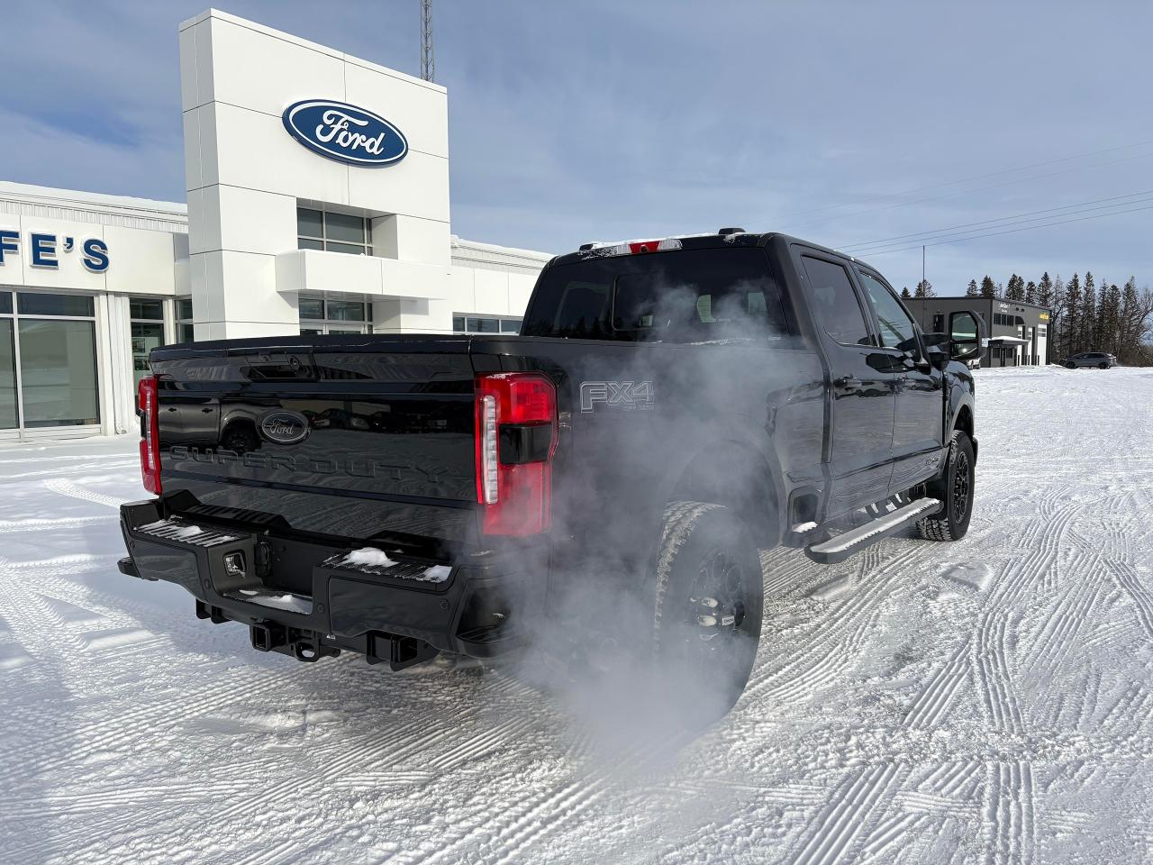 2026 Ford F-250 Super Duty SRW LARIAT 4WD CREW CAB 6.75' BOX Photo4