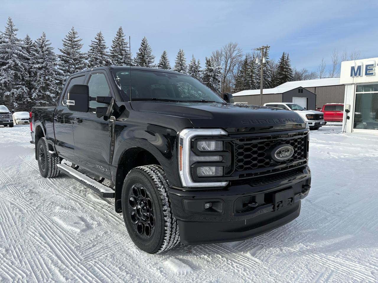 2026 Ford F-250 Super Duty SRW LARIAT 4WD CREW CAB 6.75' BOX Photo3