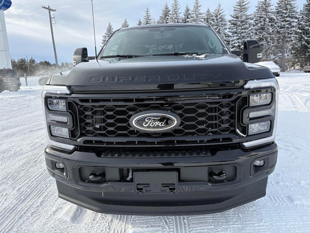 2026 Ford F-250 Super Duty SRW LARIAT 4WD CREW CAB 6.75' BOX Photo2