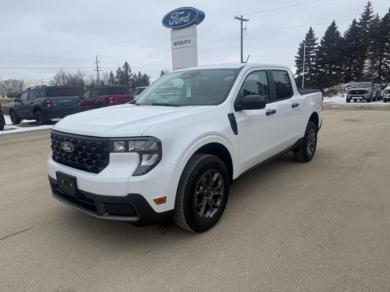 2026 Ford Maverick XLT AWD SuperCrew Photo3