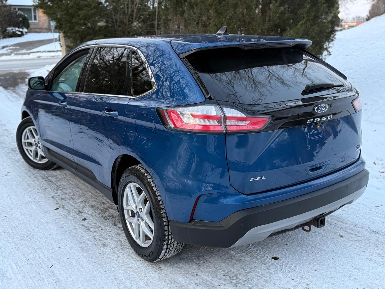 2021 Ford Edge SEL - Photo #4