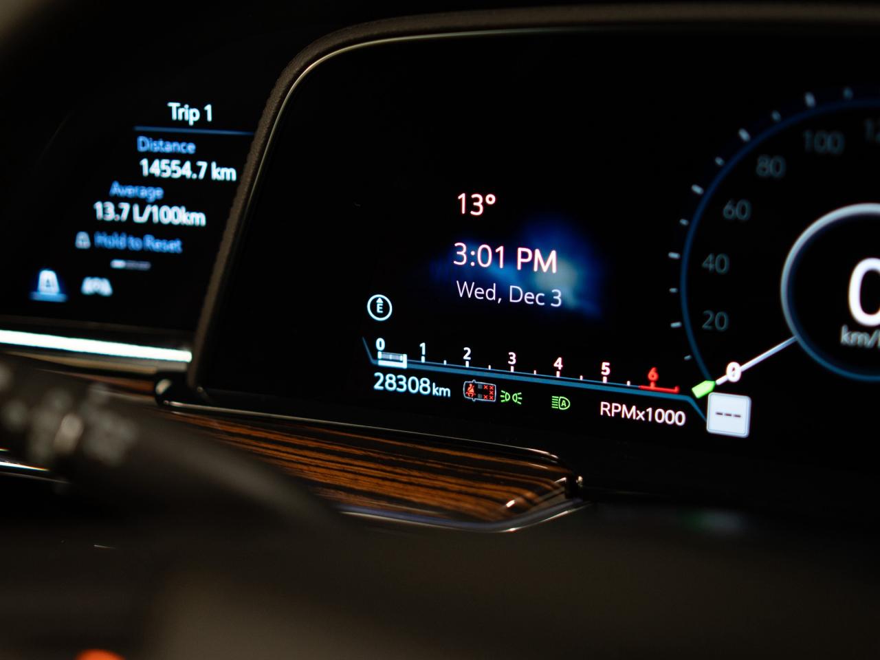 2024 Cadillac Escalade LUXURY | 7 PASS | AKG AUDIO | 22 IN Photo