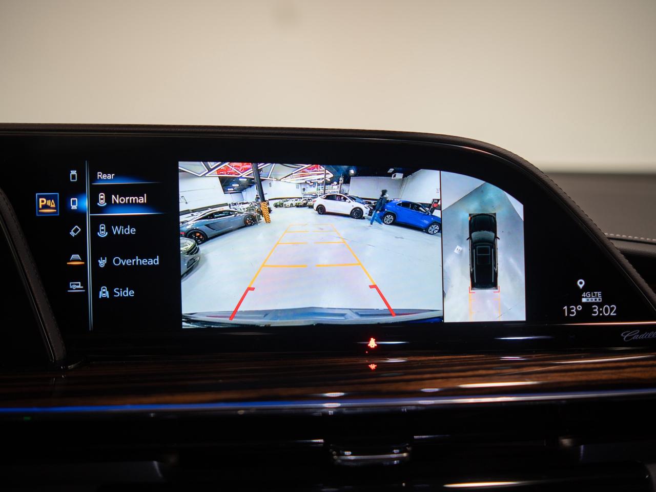 2024 Cadillac Escalade LUXURY | 7 PASS | AKG AUDIO | 22 IN Photo