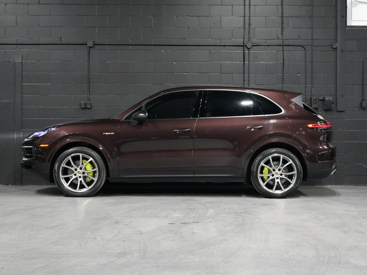2022 Porsche Cayenne E-Hybrid /PANO/BOSE/21 IN RIM/DRIVE ASRIST/1OWNER Photo