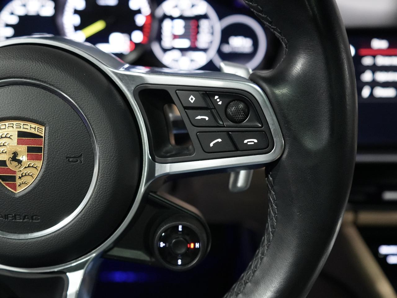 2022 Porsche Cayenne E-Hybrid /PANO/BOSE/21 IN RIM/DRIVE ASSIST/1OWNER Photo