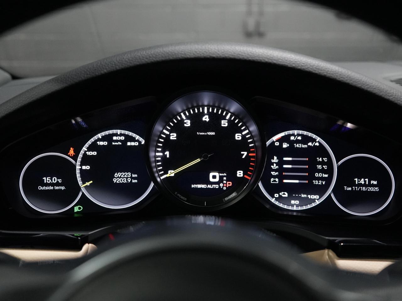 2022 Porsche Cayenne E-Hybrid /PANO/BOSE/21 IN RIM/DRIVE ASSIST/1OWNER Photo