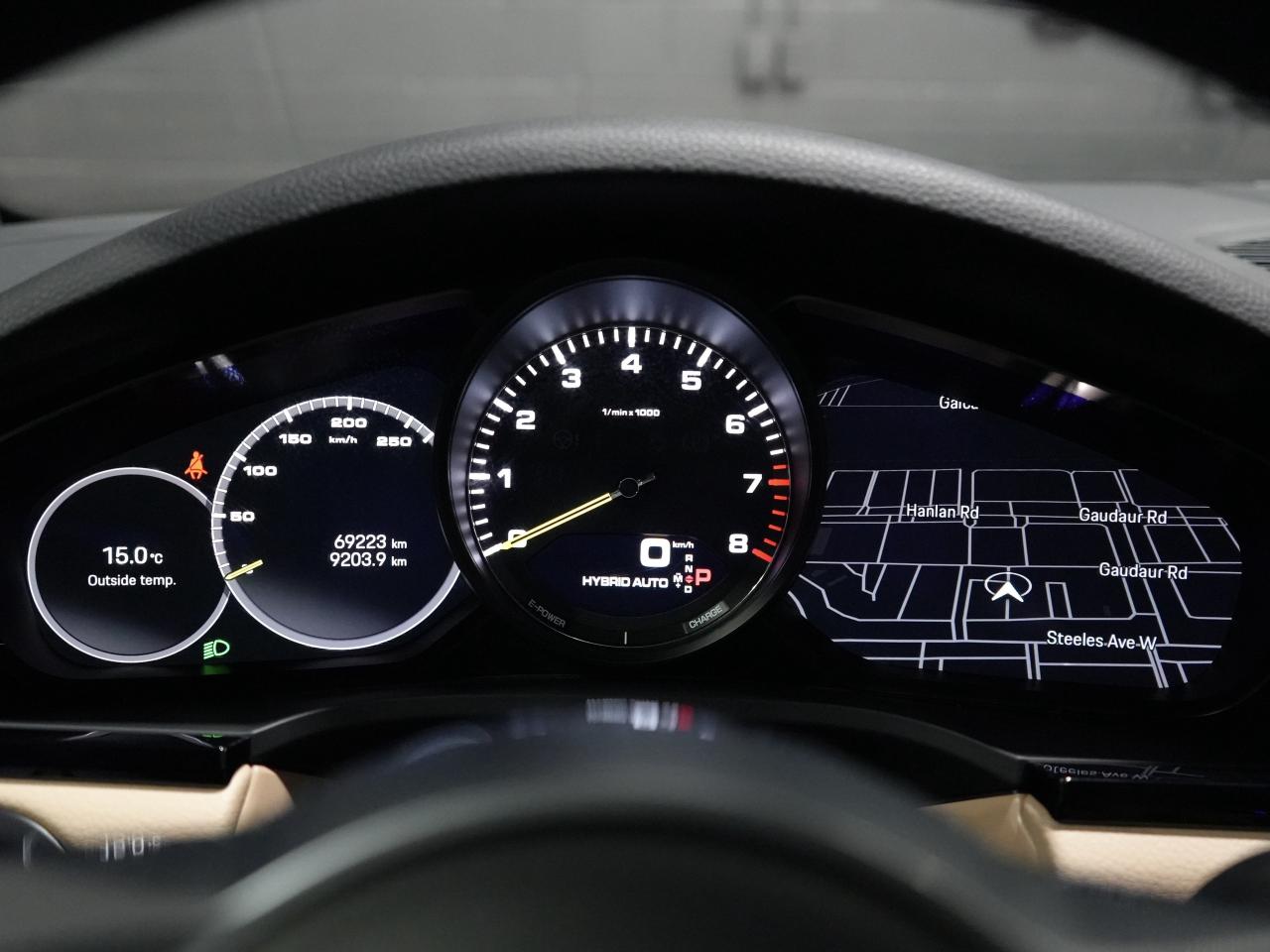 2022 Porsche Cayenne E-Hybrid /PANO/BOSE/21 IN RIM/DRIVE ASRIST/1OWNER Photo