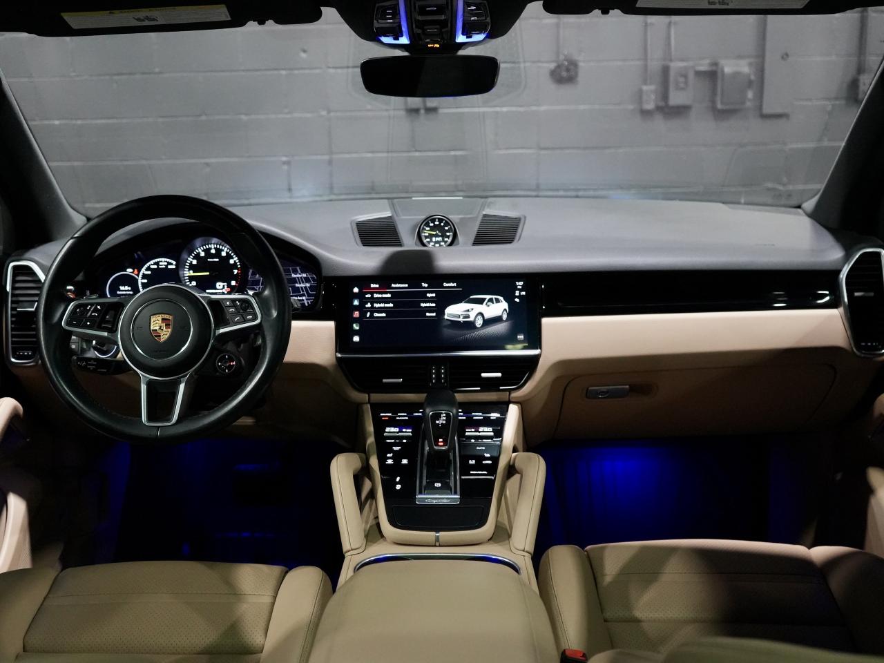 2022 Porsche Cayenne E-Hybrid /PANO/BOSE/21 IN RIM/DRIVE ASRIST/1OWNER Photo